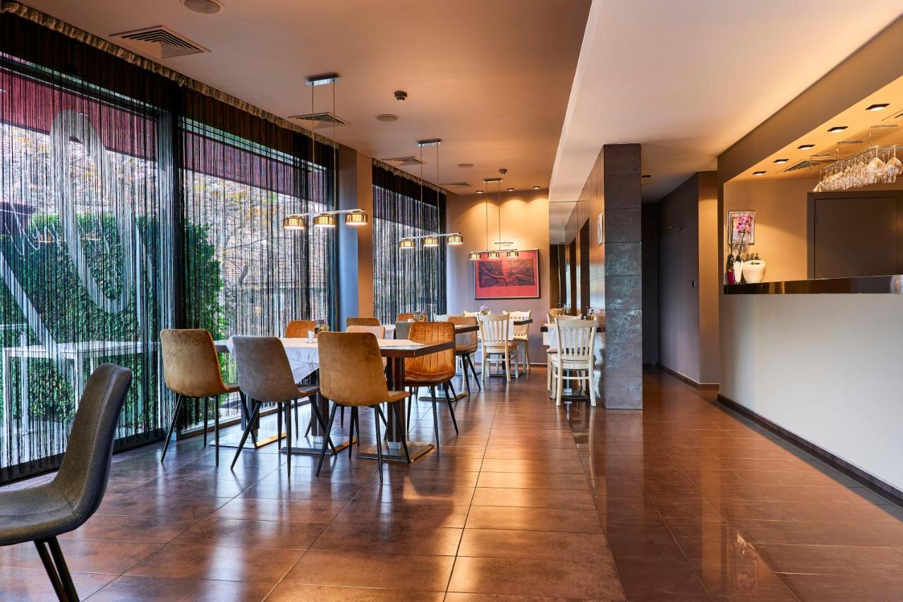Monet Hotel بلوفديف المظهر الخارجي الصورة