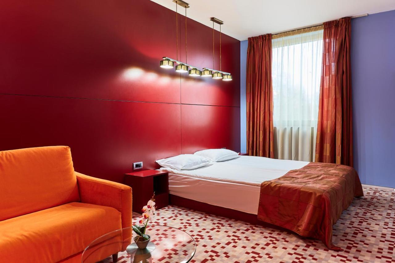Monet Hotel بلوفديف المظهر الخارجي الصورة