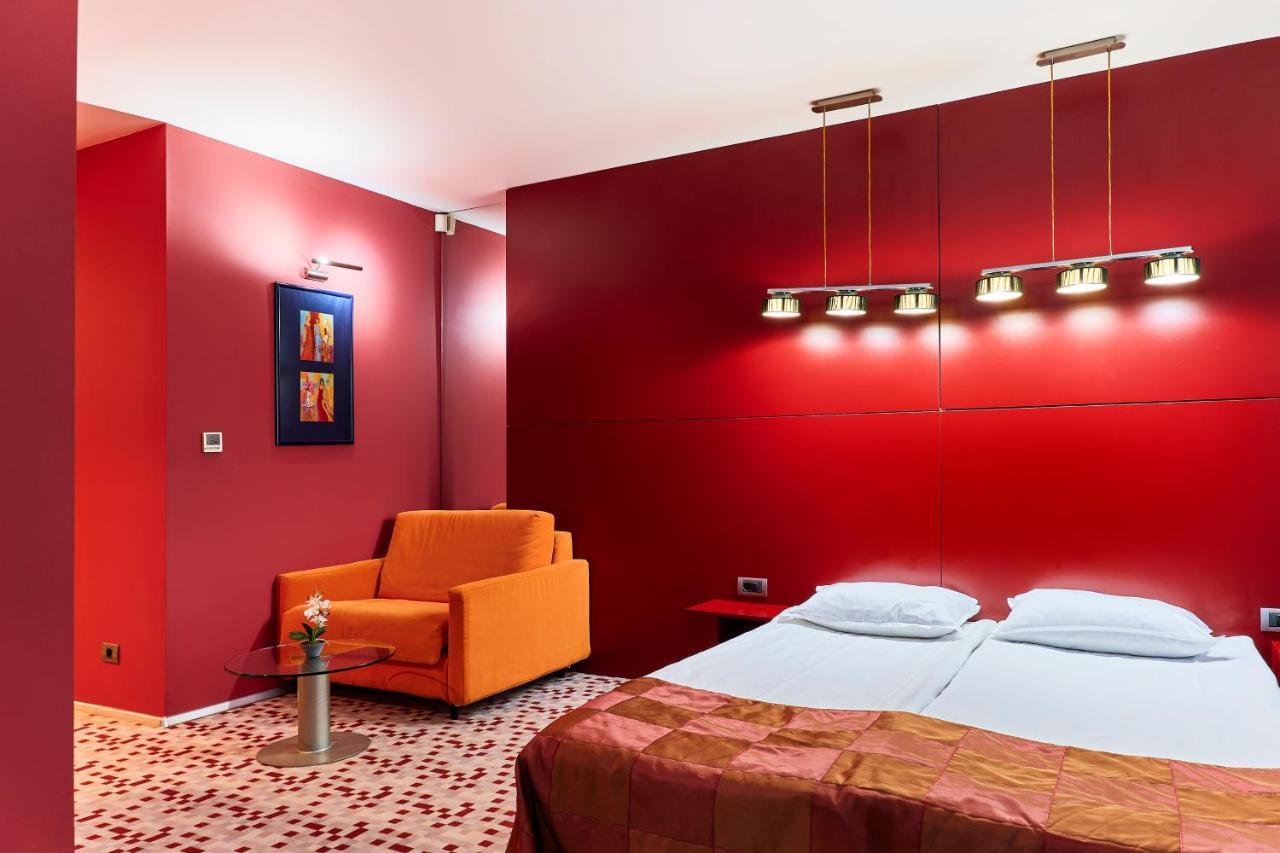 Monet Hotel بلوفديف المظهر الخارجي الصورة